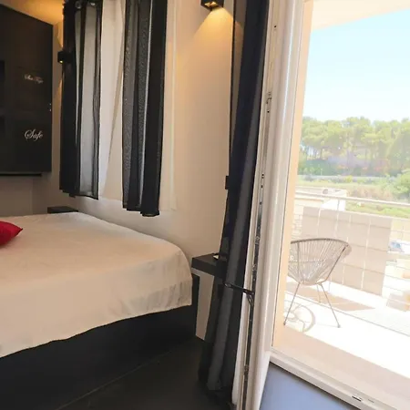 דירה Blackwhite אוטרנטו