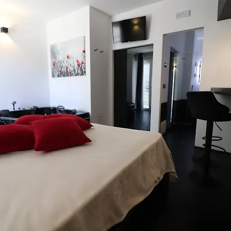 Blackwhite * Otranto