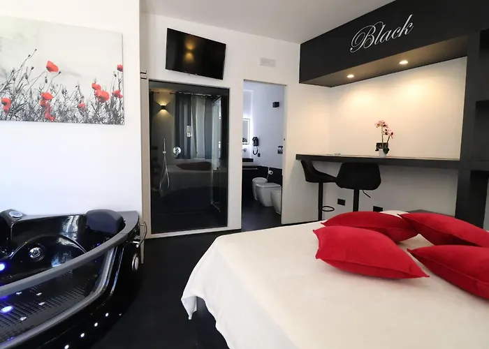 Blackwhite Apartment Otranto